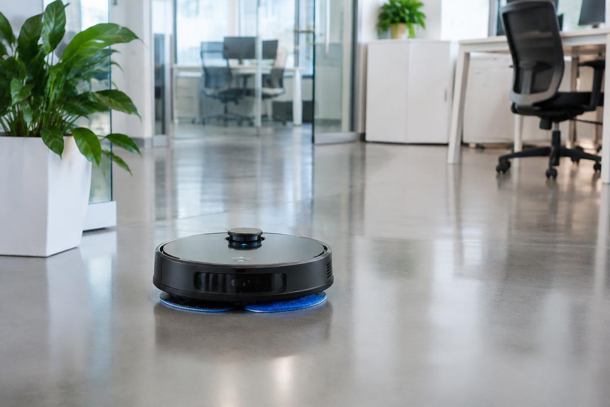 Robotstädning av kontorsgolv